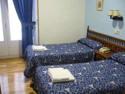 Hostal Biarritz - image 16