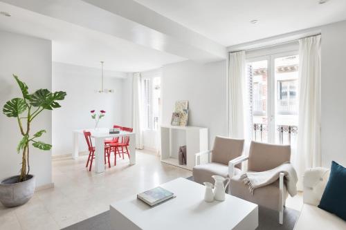 Carretas Apartments - main image