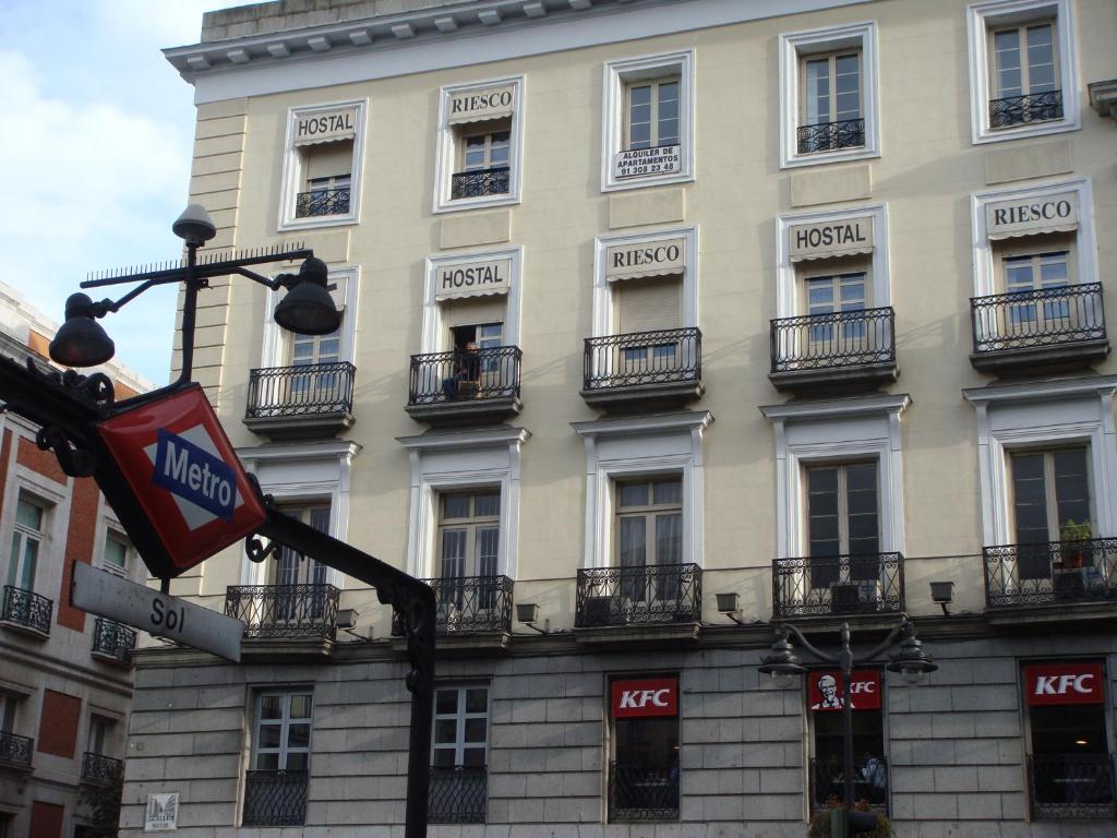Hostal Riesco - main image
