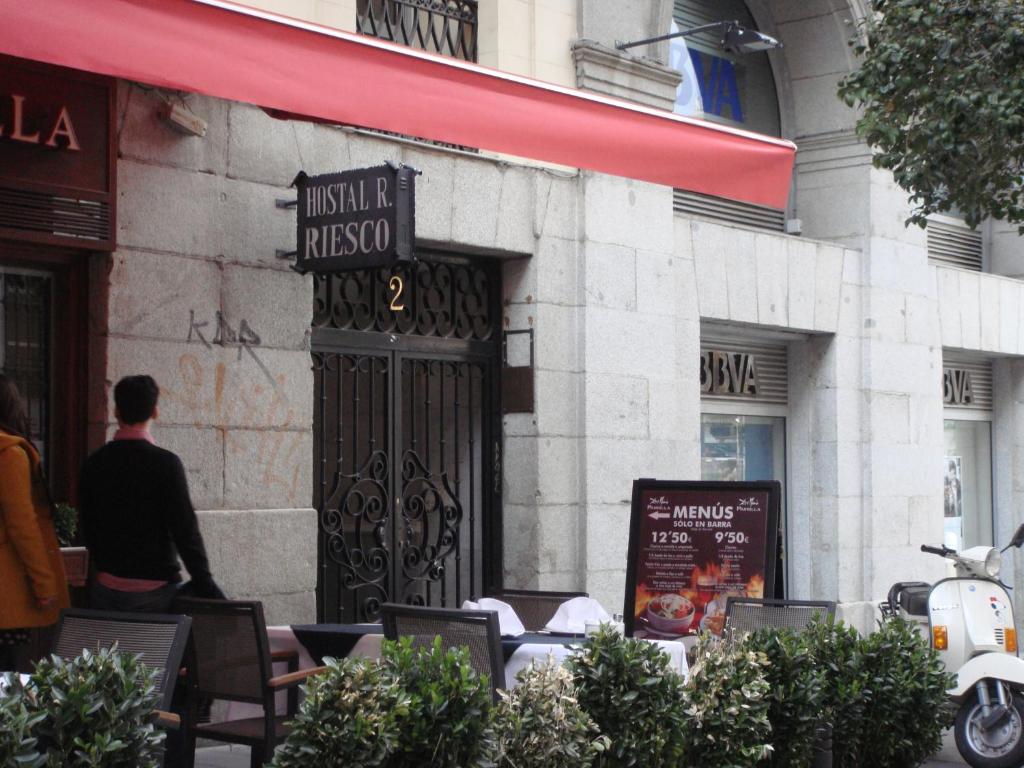 Hostal Riesco - image 7