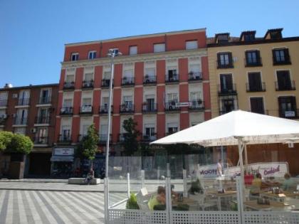 Apartamentos Dana Madrid - image 2
