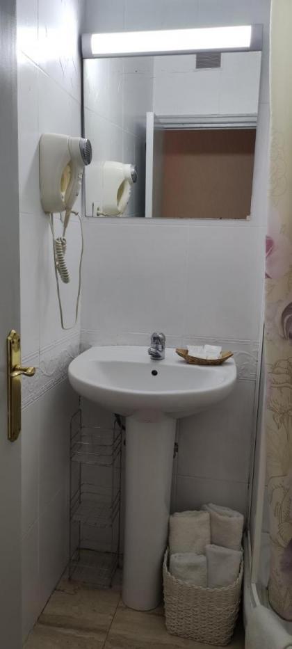 Hostal Romero - image 4