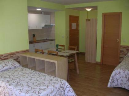 Apartamentos Barajas - image 9