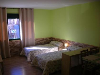 Apartamentos Barajas - image 17