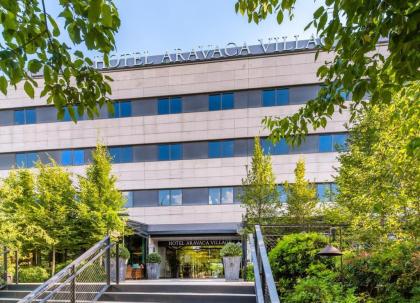 Aravaca Village Hotel - image 1