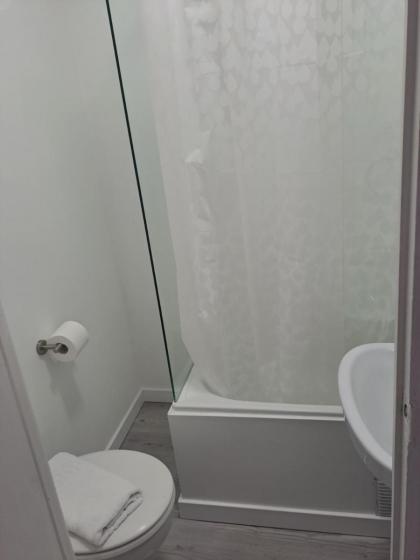 Hostal Milan - image 21