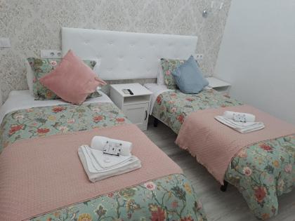Hostal Milan - image 23