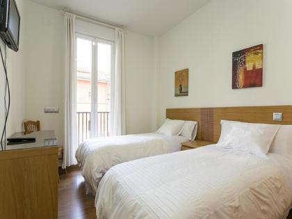 Apartments Center Madrid - image 9