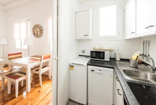 Apartamentos Alcalá - image 2