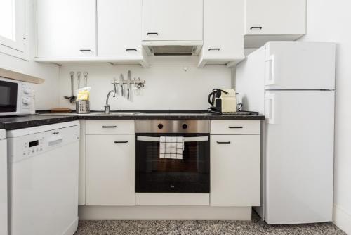 Apartamentos Alcalá - image 3