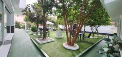 Escala Suites - image 10