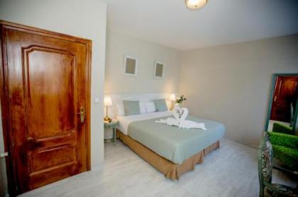 Escala Suites - image 12