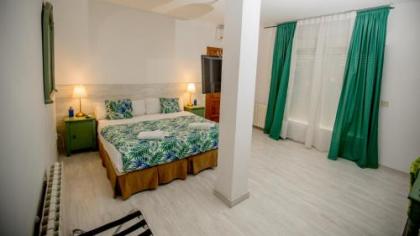 Escala Suites - image 14