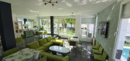 Escala Suites - image 3