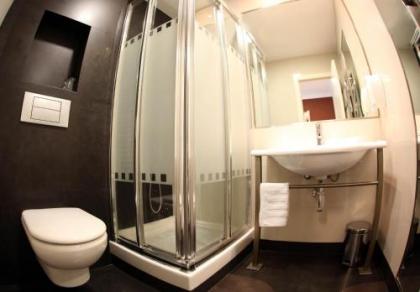 Hostal Sol Square Madrid - image 15