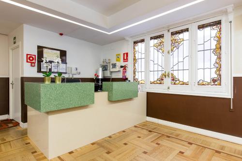 Hostal Sol Square Madrid - image 3