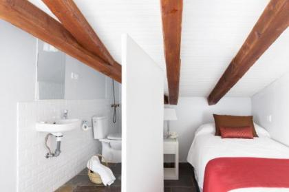 Carretas Attics Apartments - image 19