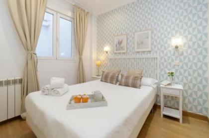 Apartamentos Gran Via - image 2