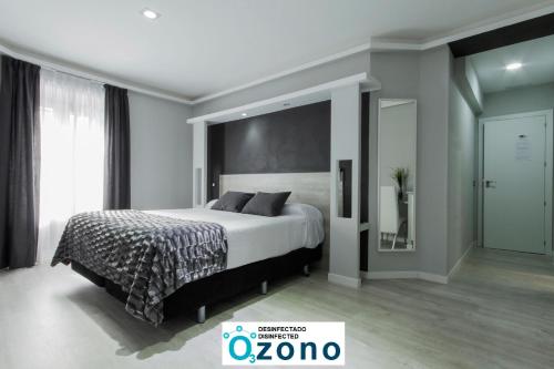 Hostal Overnight Madrid - main image