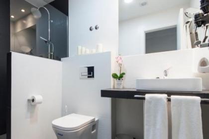 Hostal Overnight Madrid - image 12