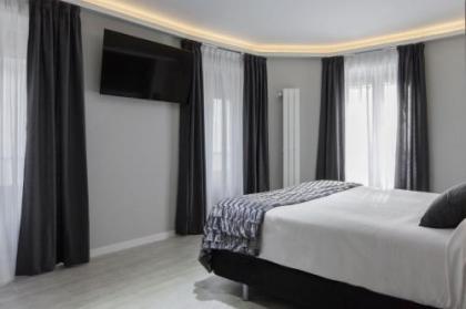 Hostal Overnight Madrid - image 2