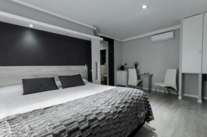 Hostal Overnight Madrid - image 8