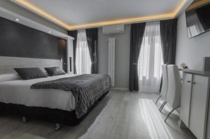 Hostal Overnight Madrid - image 9