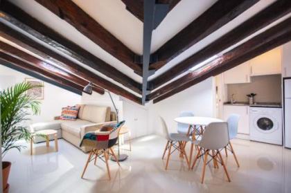 Apartment in Malasaña - image 8