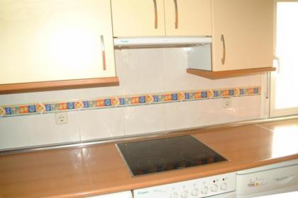 Apartamento Aluche con parking gratuito - image 17