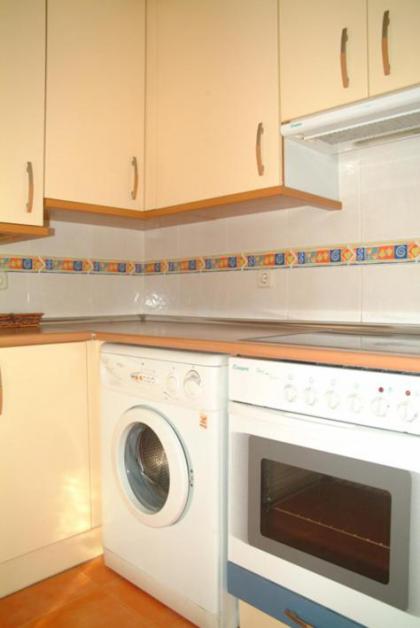 Apartamento Aluche con parking gratuito - image 18