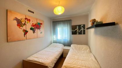 Apartamento Aluche con parking gratuito - image 9