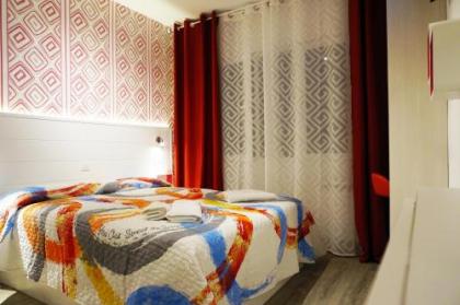 MuchoMadrid Apartments - image 12