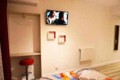 MuchoMadrid Apartments - image 16