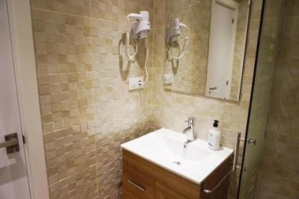 MuchoMadrid Apartments - image 17