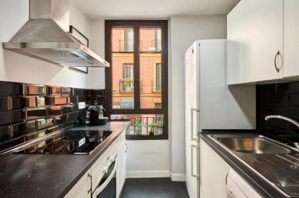 Conde Duque Prime by Presidence Rentals - image 14