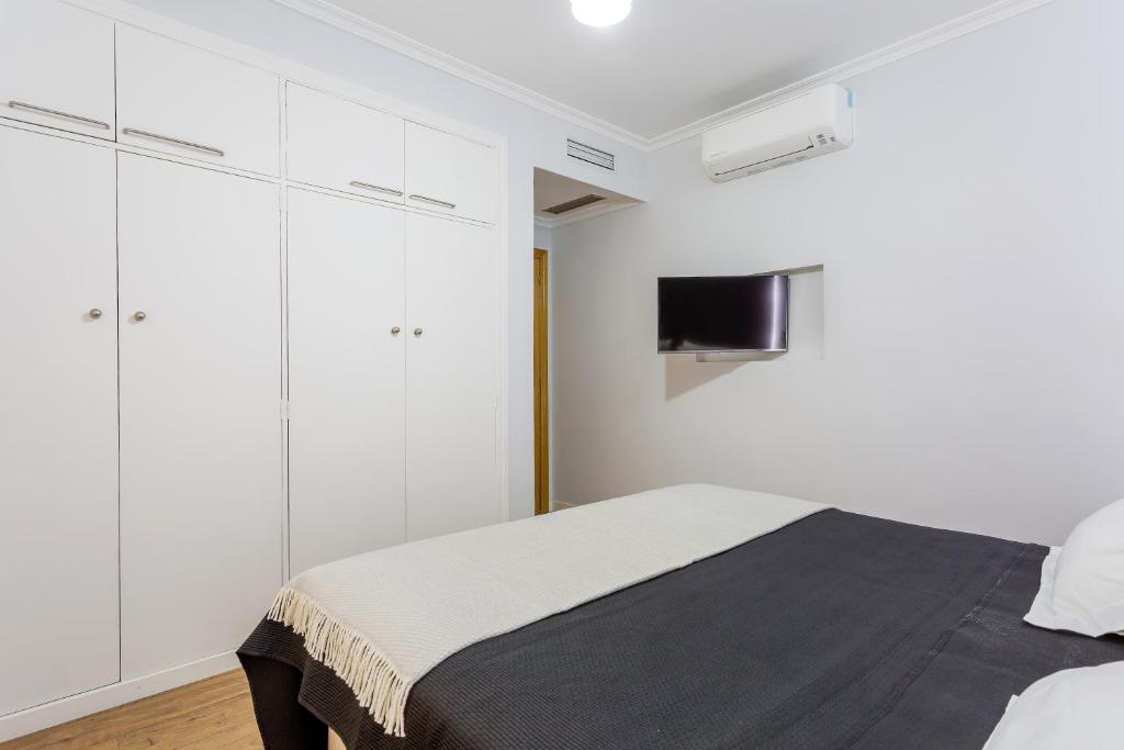 Conde Duque Prime by Presidence Rentals - image 5