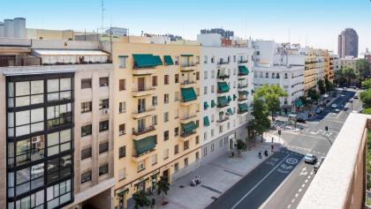 RETIRO-IBIZA ALQUILER TEMPORAL-Hospitales - image 29