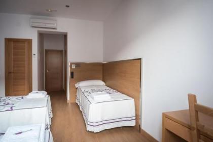 Hostal Carracedo - image 11