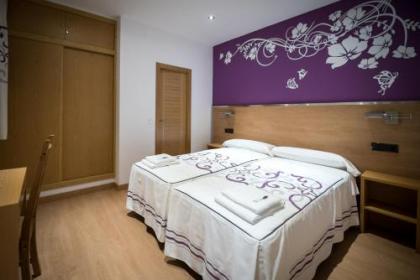 Hostal Carracedo - image 2