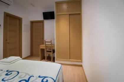 Hostal Carracedo - image 9