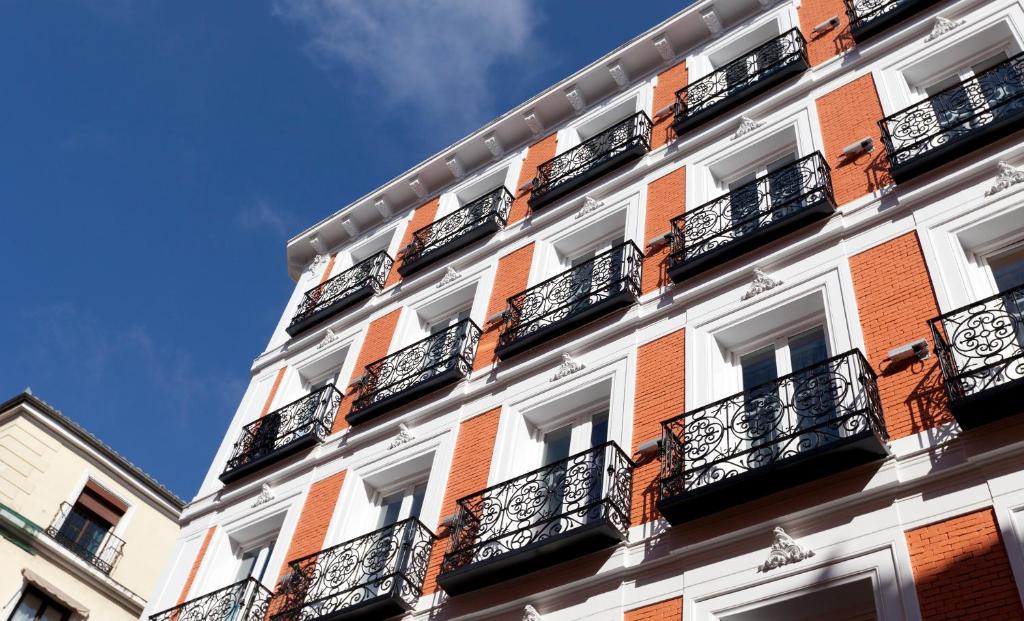 JC Rooms Chueca - image 3