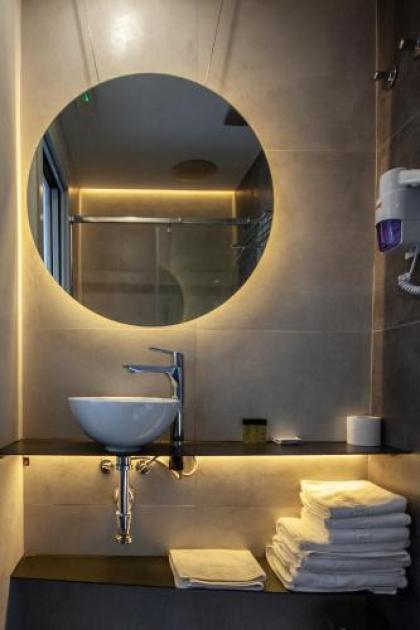 Hostal Carmen-Gran Vía - image 15