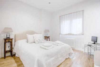 Genteel Home Retiro - image 11
