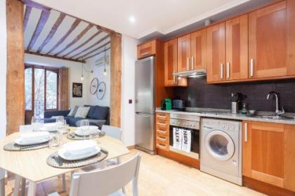 Fuencarral Apartments by Flatsweethome - image 4