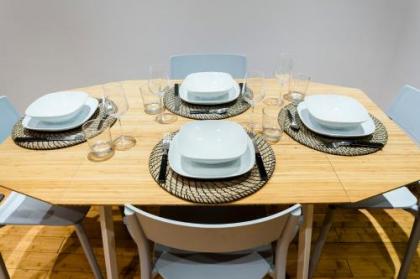 Fuencarral Apartments by Flatsweethome - image 6