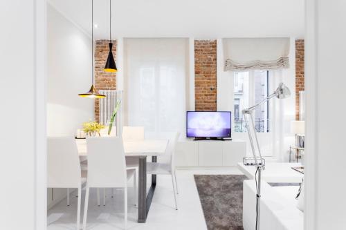 Alcantara Apartment by Flatsweethome - image 5
