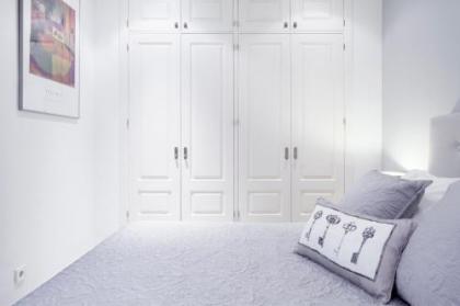 Serrano Apartment by Flatsweethome - image 16