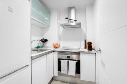 Villanueva Apartments by Flatsweethome - image 13