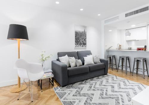 Villanueva Apartments by Flatsweethome - image 4
