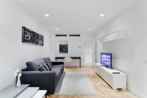 Villanueva Apartments by Flatsweethome - image 5